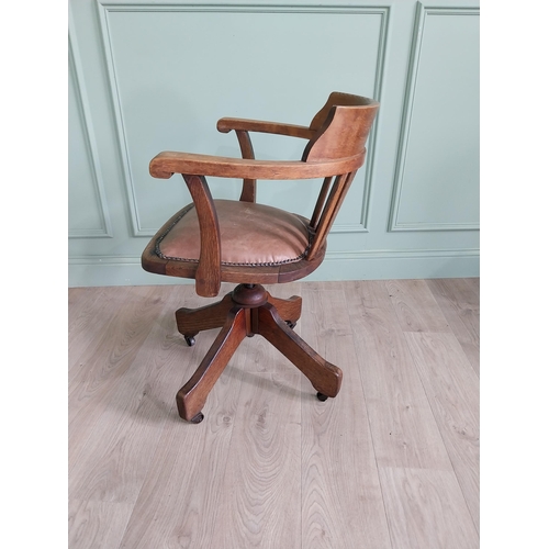 349 - Good quality Edwardian oak revolving office chair with leather upholstered seat {82 cm H x 61 cm W x... 