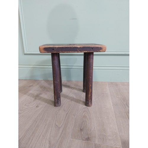 425 - Two early 20th C. pine milking stools {33 cm H x 30 cm W x 23 cm D and 33 cm H x 22 cm W x 22 cm D}.