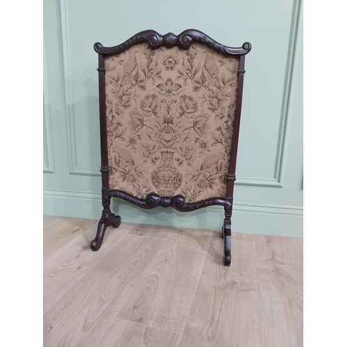 451 - Edwardian mahogany fire screen {82 cm H x 55 cm W x 30 cm D}.