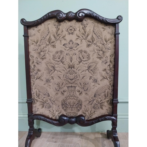 451 - Edwardian mahogany fire screen {82 cm H x 55 cm W x 30 cm D}.