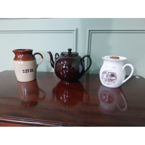 528 - Two vintage ceramic water jugs and ceramic lidded teapot {22 cm H x 22 cm W x 16 cm D, 18 cm H x 20 ... 