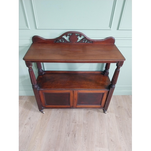 551 - Victorian mahogany dumbwaiter on reeded columns above two doors raised on turned legs {127 cm H x 12... 