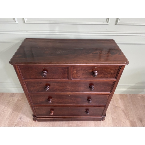 634 - Victorian mahogany chest of drawers with two short drawers over three long graduated drawers raised ... 