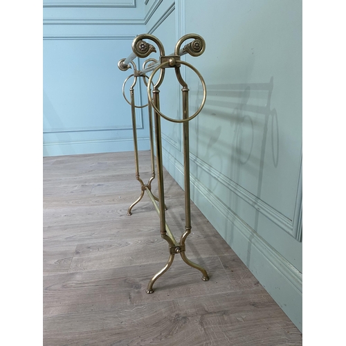 66 - Good quality Edwardian brass towel rail {75 cm H x 62 cm W x 18 cm D}.