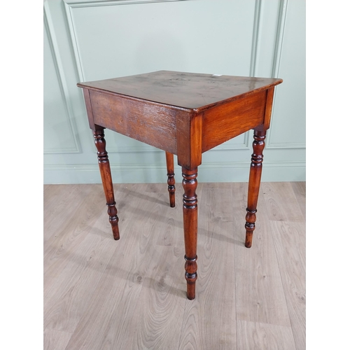 660 - Good quality 19th C. elm side table with single drawer in the frieze raised on turned legs {76 cm H ... 