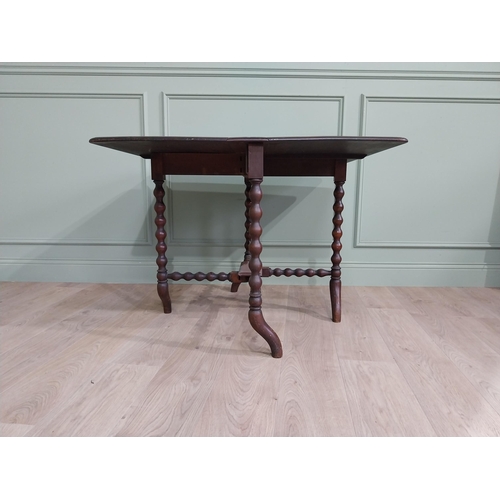 710 - Victorian walnut double drop leaf Pembroke table {71 cm H x 85 cm W x 100 cm D}.