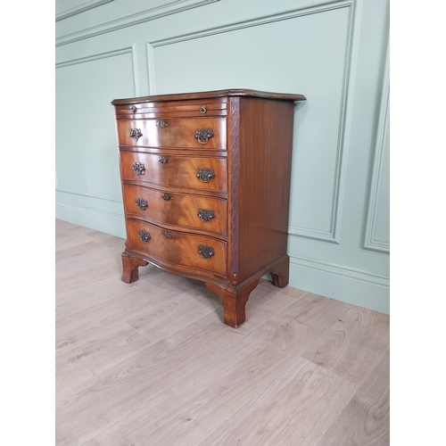 713 - Good quality Edwardian serpentine front bachelors chest  with brushing slide above four graduated dr... 