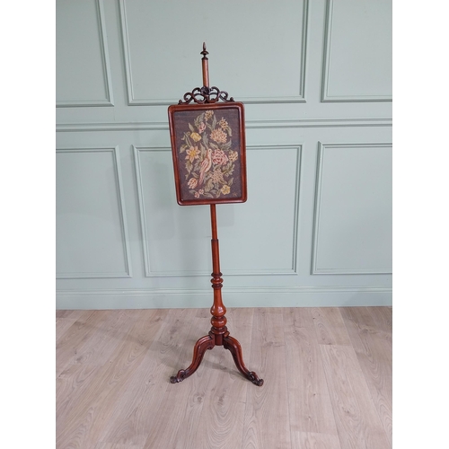 773 - Good quality 19th C. mahogany pole screen with tapestry inset panel {150 cm H x 31 cm W x 45 cm D}.