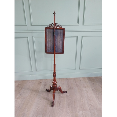 773 - Good quality 19th C. mahogany pole screen with tapestry inset panel {150 cm H x 31 cm W x 45 cm D}.