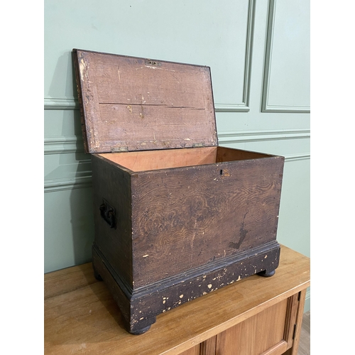 786 - 19th C. scumbled pine blanket box with lift up lid and wrought iron handles raised on bun feet {41 c... 