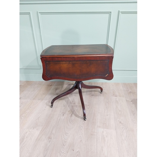 790 - Edwardian mahogany drop leaf table with inset leather top and single drawer in the frieze raised on ... 