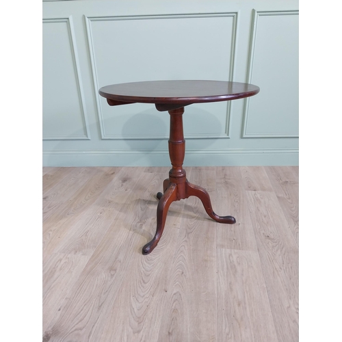 810 - Georgian mahogany table lamp raised on turned column and three out swept legs {71 cm H x 67 cm Dia.}... 