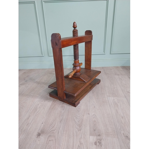 826 - 19th C. oak book press {74 cm H x 63 cm W x 35 cm D}.