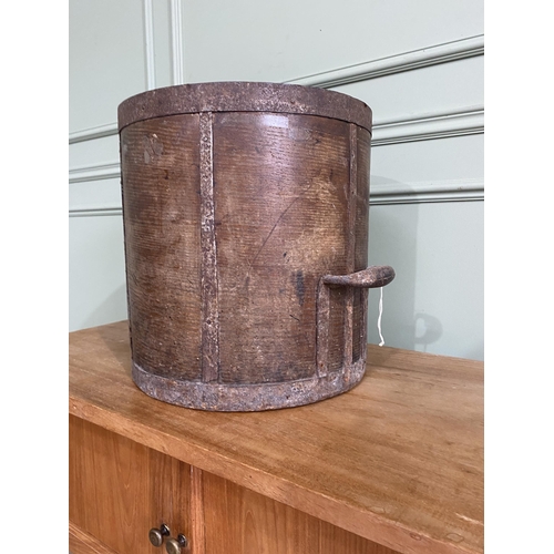 863 - 19th C. Bushel pine metal bound grain measure {38 cm H x 45 cm Dia.}.