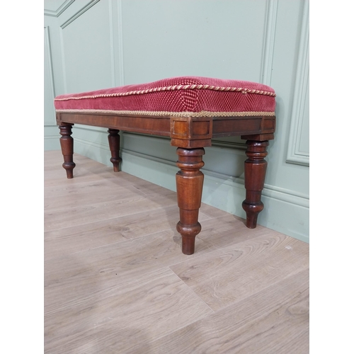 91 - Victorian mahogany window seat with upholstered seat raised on turned legs {45 cm H x 112 cm W x 35 ... 