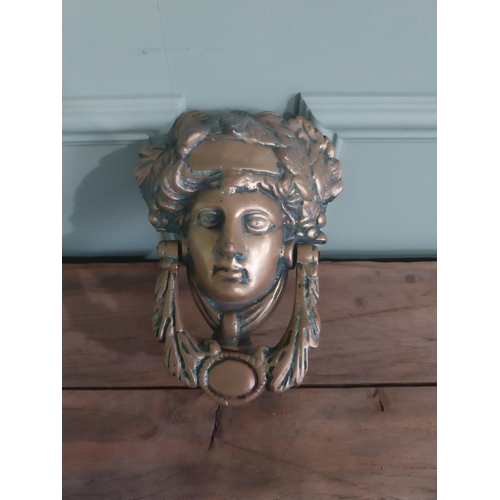 990 - 20th C. brass door knocker in the Georgian manner {20 cm H x 14 cm W x 5 cm D}.