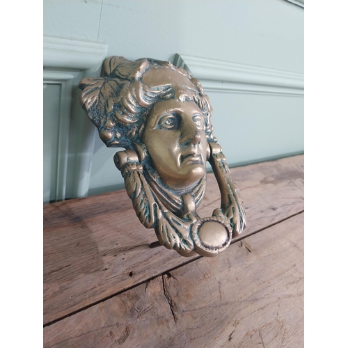 990 - 20th C. brass door knocker in the Georgian manner {20 cm H x 14 cm W x 5 cm D}.