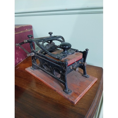 666 - Edwardian 'Imprimerie' travelling sales man printing press in original box {19 cm H x 39 cm W x 29 c... 