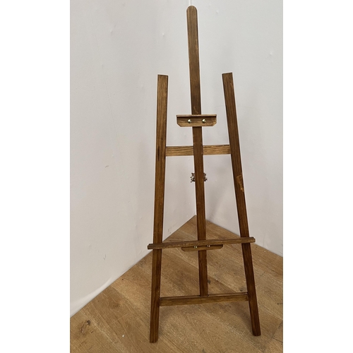 1239 - Oak wooden artists easel  {H 131cm x D 80cm x W 52cm }. - NOT AVAILABLE TO VIEW IN PERSON