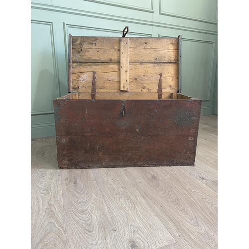 2077 - Two early 20th C. travelling trunks {58 cm H x 87 cm W x 53 cm W and 50 cm H x 96 cm W x 49 cm D}.