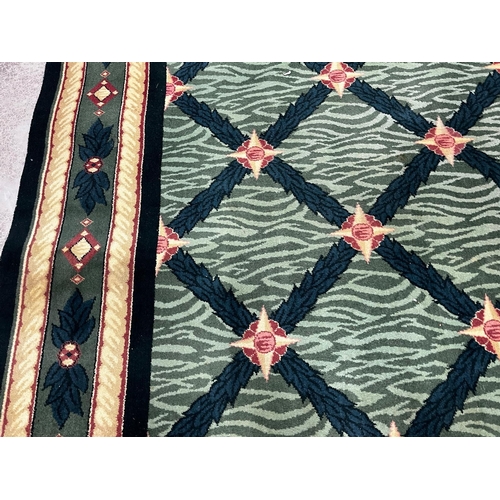 1170 - Good quality decorative carpet square {510 cm L x 270 cm W}.