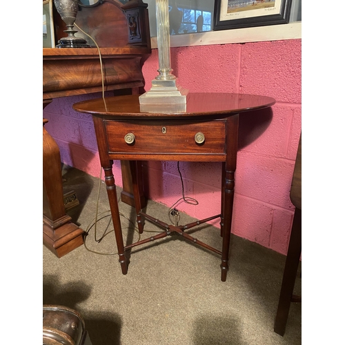 124 - Georgian mahogany lamp table with single drawer in the frieze raised on turned legs and x-frame stre... 