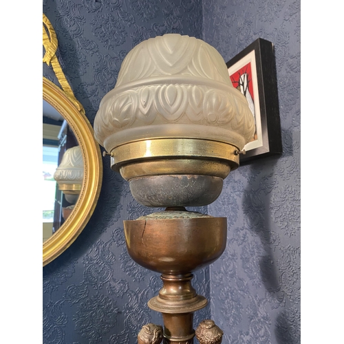 44 - Good quality early 20th C. bronzed spelter table lamp with frosted glass shade decorated with Grecia... 