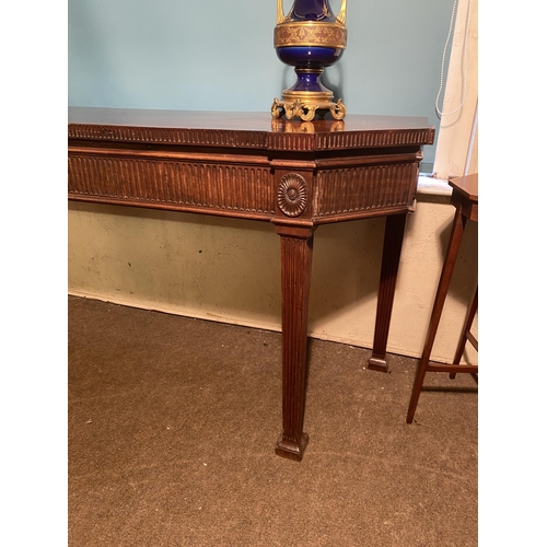 93 - Good quality Edwardian mahogany console table raised on square reeded legs in the Georgian manner {8... 