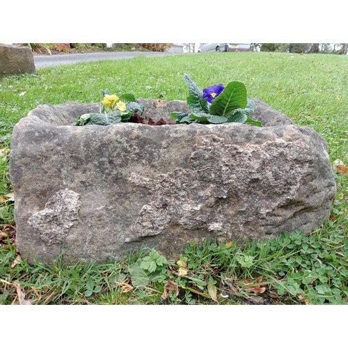 911 - Small sandstone trough {H 24cm x W 54cm x D 32cm }.