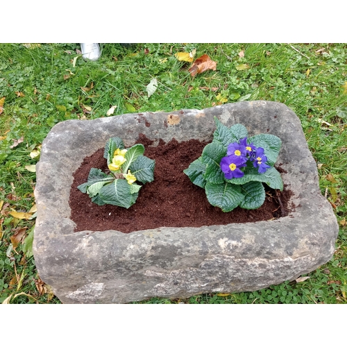 911 - Small sandstone trough {H 24cm x W 54cm x D 32cm }.