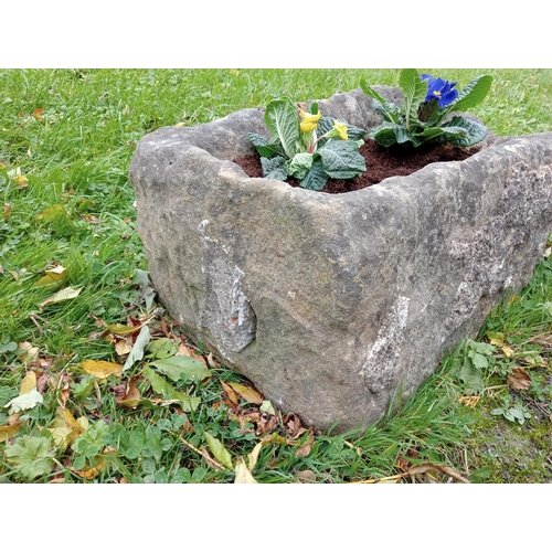 911 - Small sandstone trough {H 24cm x W 54cm x D 32cm }.