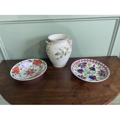 412 - 19th C. ceramic vase decorated with lizards and Scottish spongeware plate and one other {24 cm H x 2... 