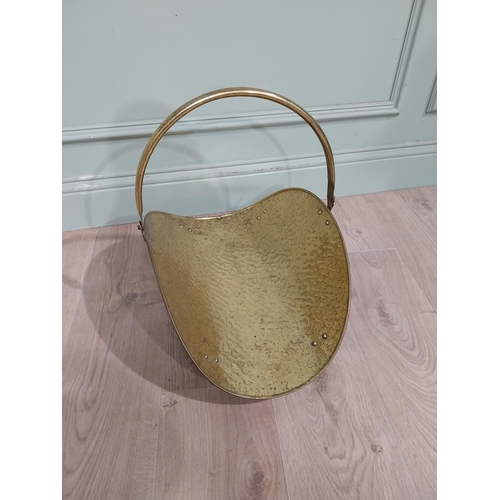 394 - Edwardian brass flower basket. {34 cm H x 51 cm W x 35 cm D}.