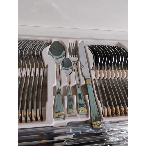 47 - Prima cutlery set in mahogany display case. {14 cm H x 46 cm W x 34 cm D}.