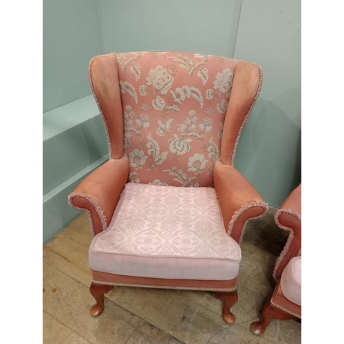 66 - Parker Knoll three piece suite with pink floral upholstery. Sofa {H 98cm x W 135cm x D 86cm Chairs H... 