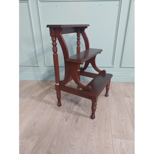 147 - Mahogany set of library steps in the Regency style. {81 cm H x 50 cm W x 25 cm D}.