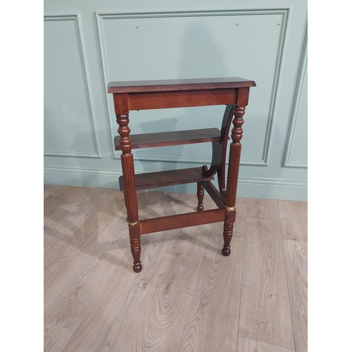 147 - Mahogany set of library steps in the Regency style. {81 cm H x 50 cm W x 25 cm D}.