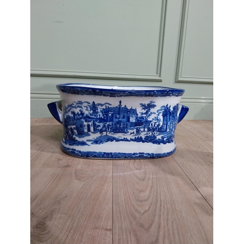 171 - Two blue and white ceramic foot baths. {21 cm H x 47 cm W x 32 cm D} and {14 cm H x 25 cm W x 22 cm ... 