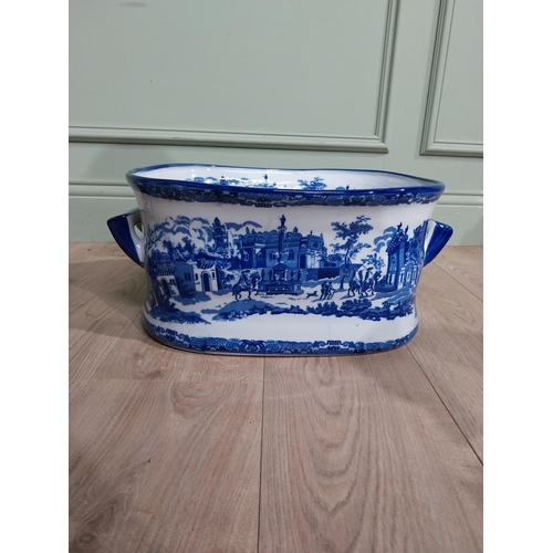 171 - Two blue and white ceramic foot baths. {21 cm H x 47 cm W x 32 cm D} and {14 cm H x 25 cm W x 22 cm ... 