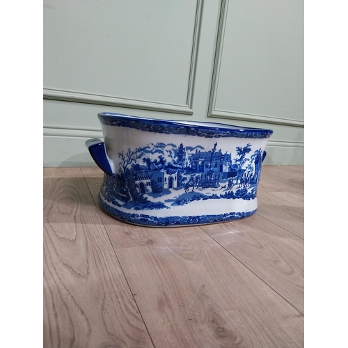 171 - Two blue and white ceramic foot baths. {21 cm H x 47 cm W x 32 cm D} and {14 cm H x 25 cm W x 22 cm ... 