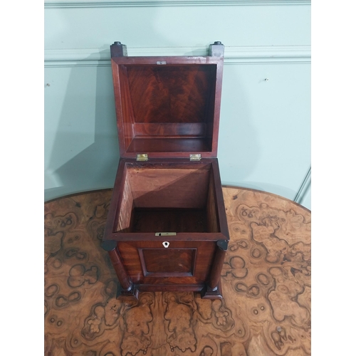 195 - Good quality William IV mahogany knife box. {38 cm H x 26 cm W x 25 cm D}.