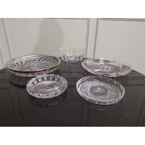 207 - Cut glass bowl {32 cm Dia}, ashtray {18 cm Dia} and three trays. {20 cm Dia.}