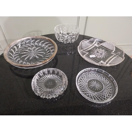 207 - Cut glass bowl {32 cm Dia}, ashtray {18 cm Dia} and three trays. {20 cm Dia.}