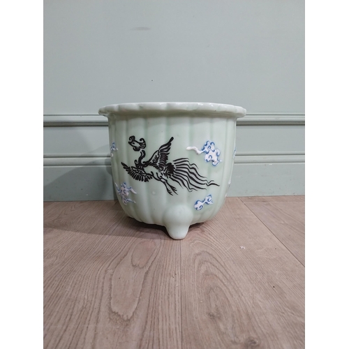 362 - Oriental ceramic jardiniere decorated with Phoenixes. 25 cm H x 30 cm Dia.}.