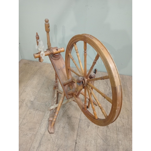 397 - Large oak spinning wheel.  {H 90cm x W 105cm x D 60cm}.  NOT AVAILABLE TO VIEW IN PERSON