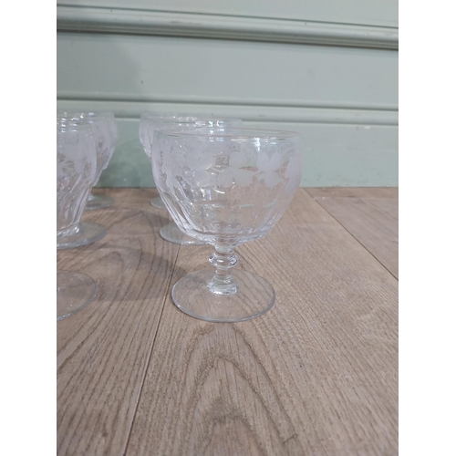 404 - Set of twelve cut glass Stuart crystal dessert bowls with etched grape and vine decoration. {12 cm H... 