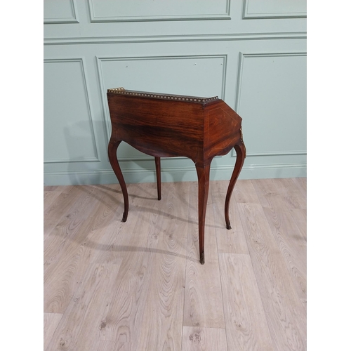 407 - Georgian mahogany side table with single drawer in frieze on turned legs. {70 cm H x 72 cm W x 43 cm... 