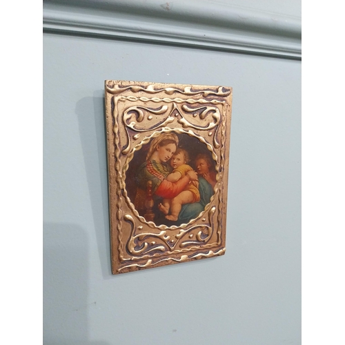 426 - Two Italian religious oleographs. {15 cm H x 10 cm W}.