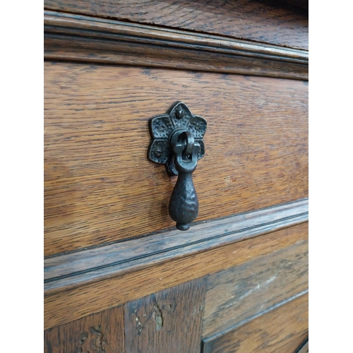 460 - Edwardian oak Welsh dresser with open shelves above two long drawers above two blind doors. {210 cm ... 