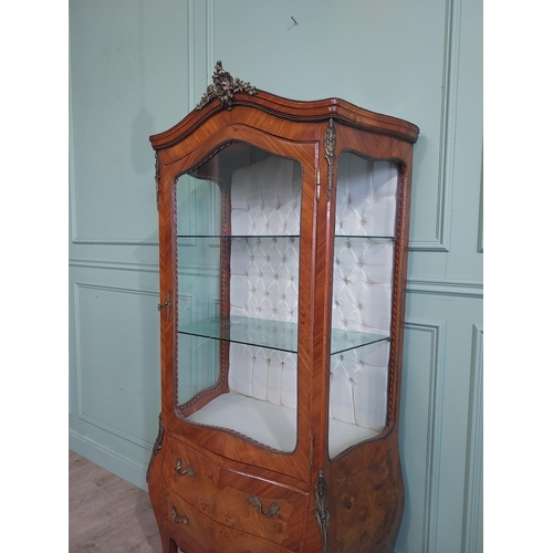 523 - Good quality French kingwood Bombay cabinet in the Victorian style with glazed shelving and single g... 